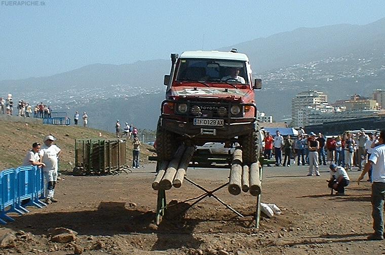Toyota Land Cruiser trial 4x4